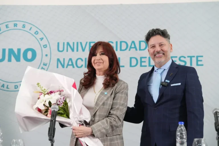 CRISTINA FERNÁNDEZ DE KIRCHNER DIÓ UNA CHARLA MAGISTRAL Y CRITICÓ A JAVIER MILEI